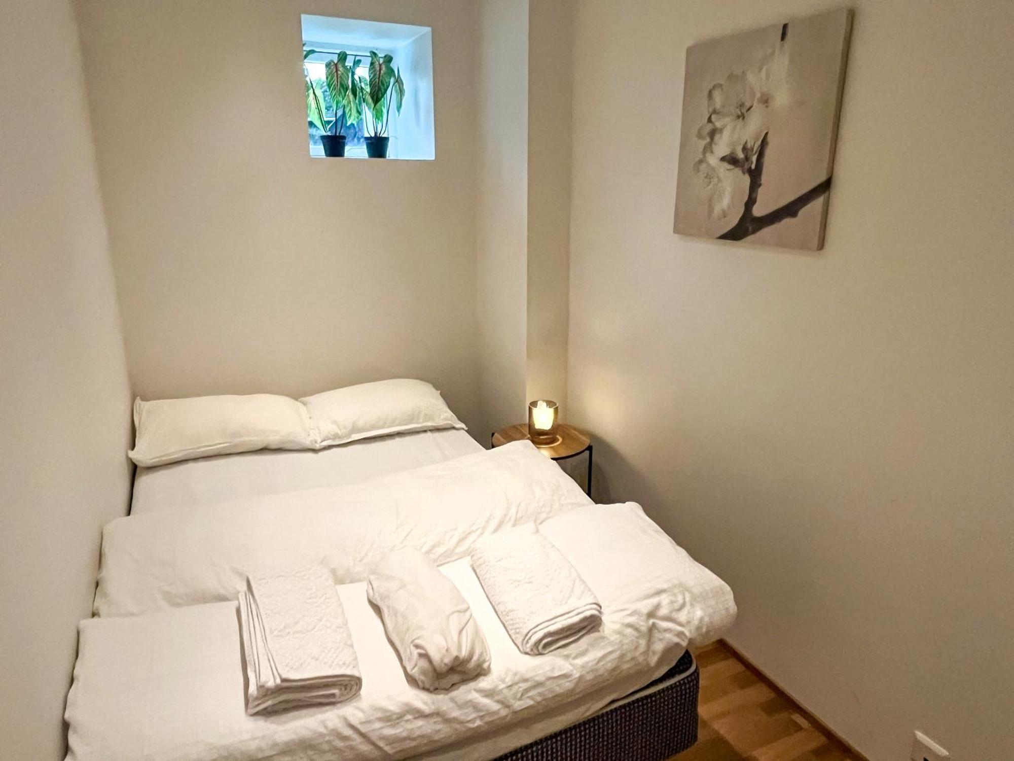 Apartment Two-bedroom With Fire Place, Free Parking And Fjordview Terrace - Calm And *