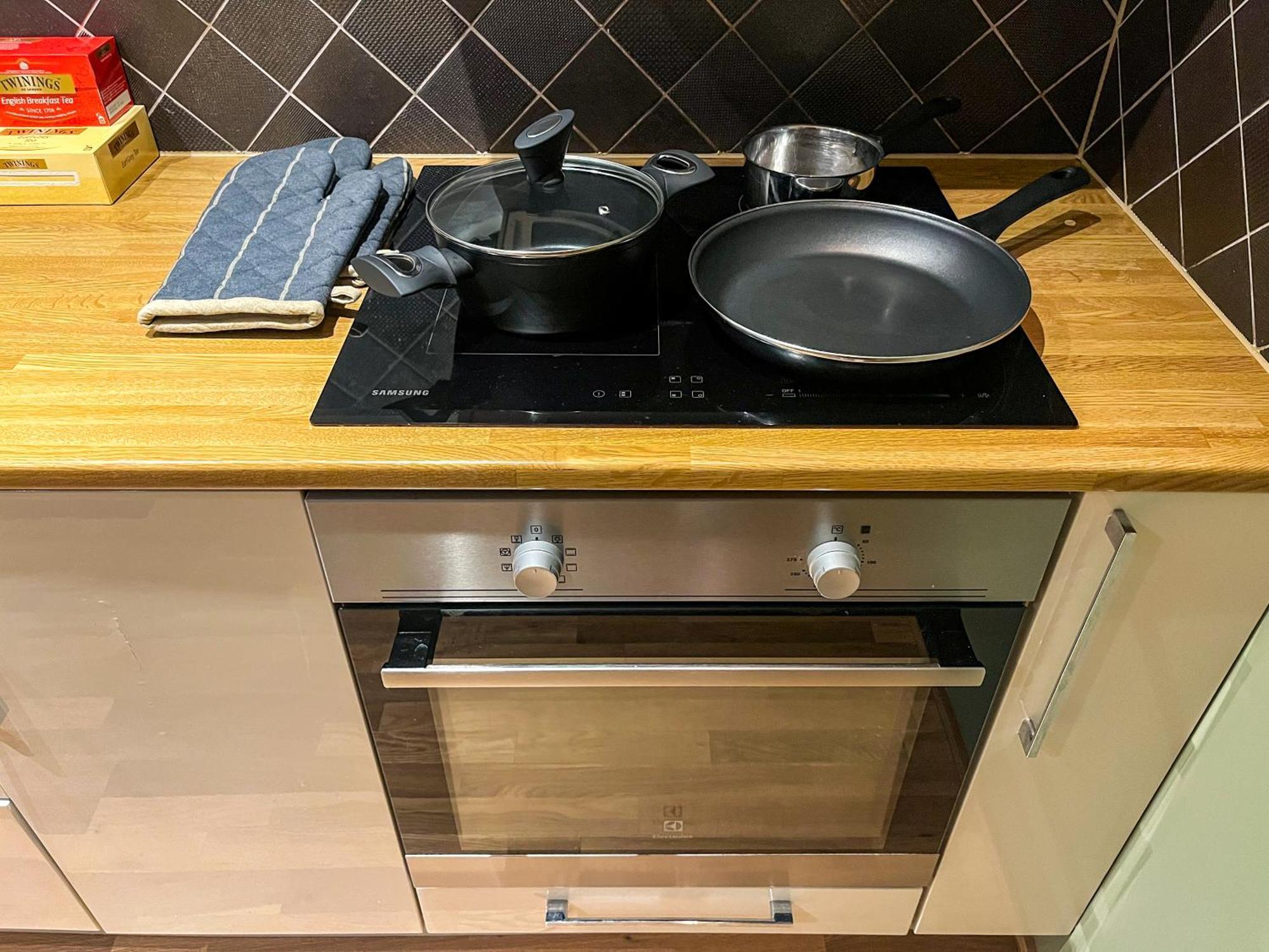 Two-bedroom With Fire Place, Free Parking And Fjordview Terrace - Calm And * Alesund
